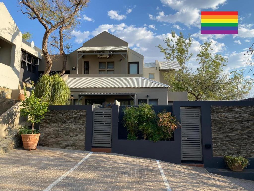 Herzinger Boutique Guesthouse Klein Windhoek Экстерьер фото
