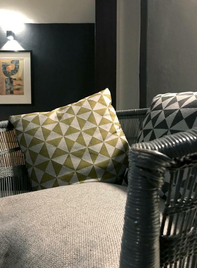 Herzinger Boutique Guesthouse Klein Windhoek Экстерьер фото